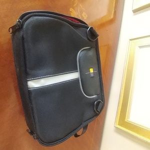 Case Logic Car Portable DVD Case